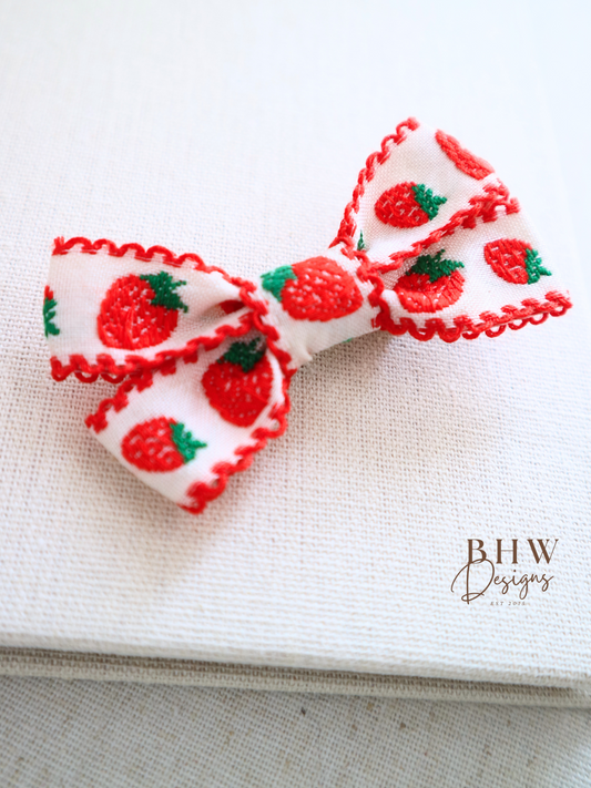 Girl's Strawberry embroidery Hair bow Set