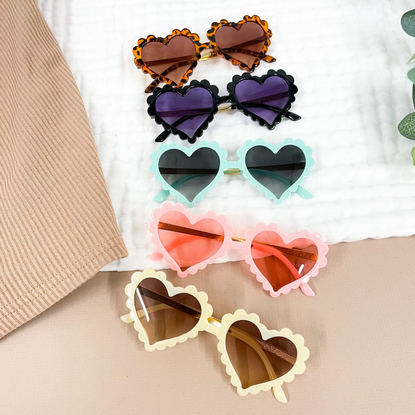 Kid's Heart Scallop Sunglasses