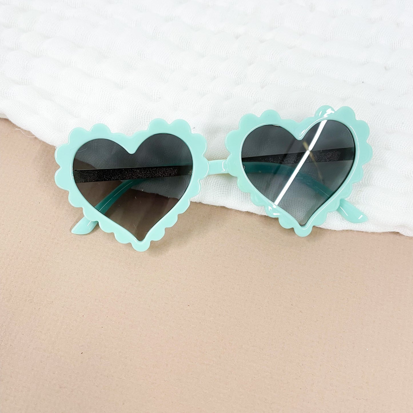Kid's Heart Scallop Sunglasses
