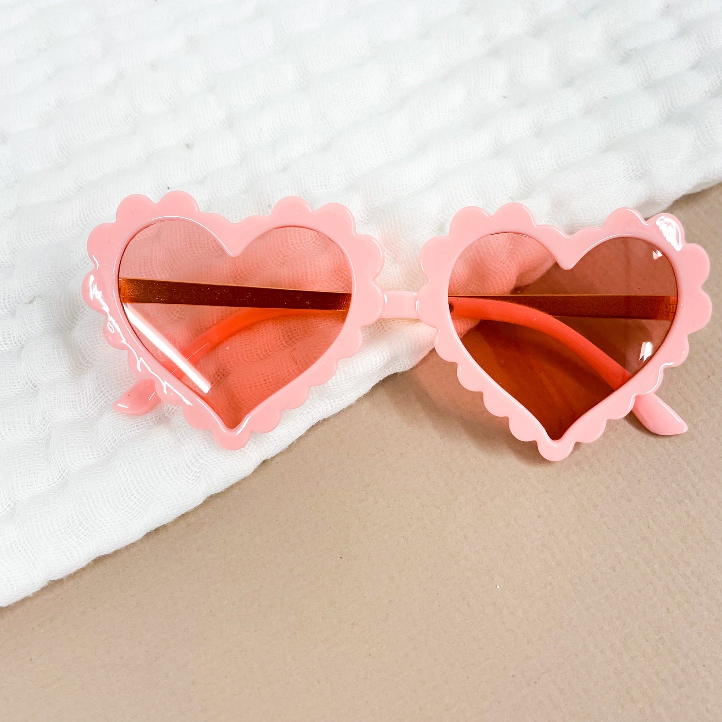 Kid's Heart Scallop Sunglasses