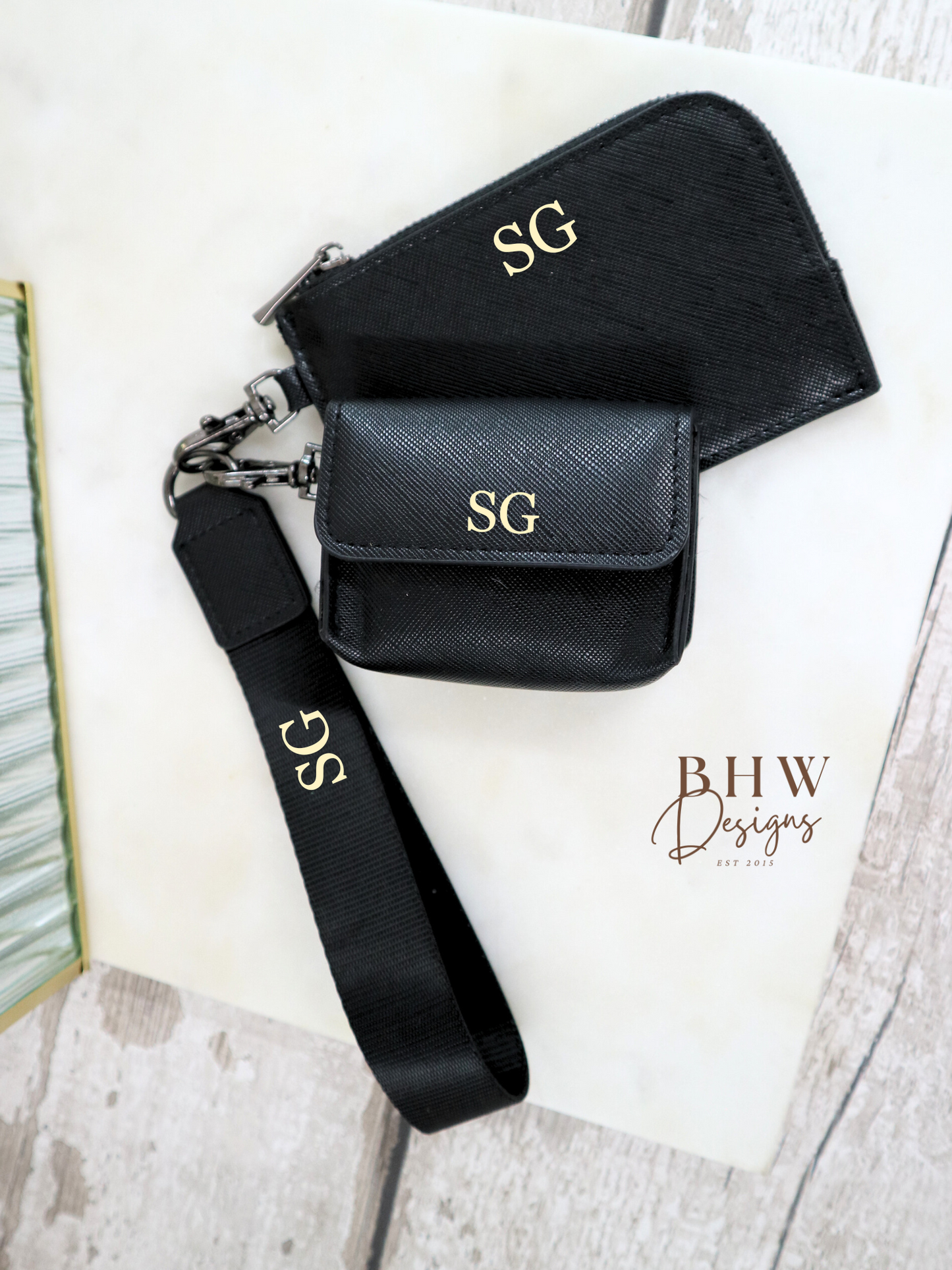 Personalised Key Ring - AirPod case - Wallet - Black