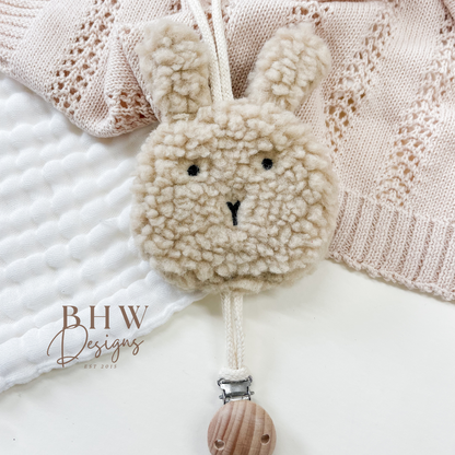 Bunny-shaped boucle dummy clip