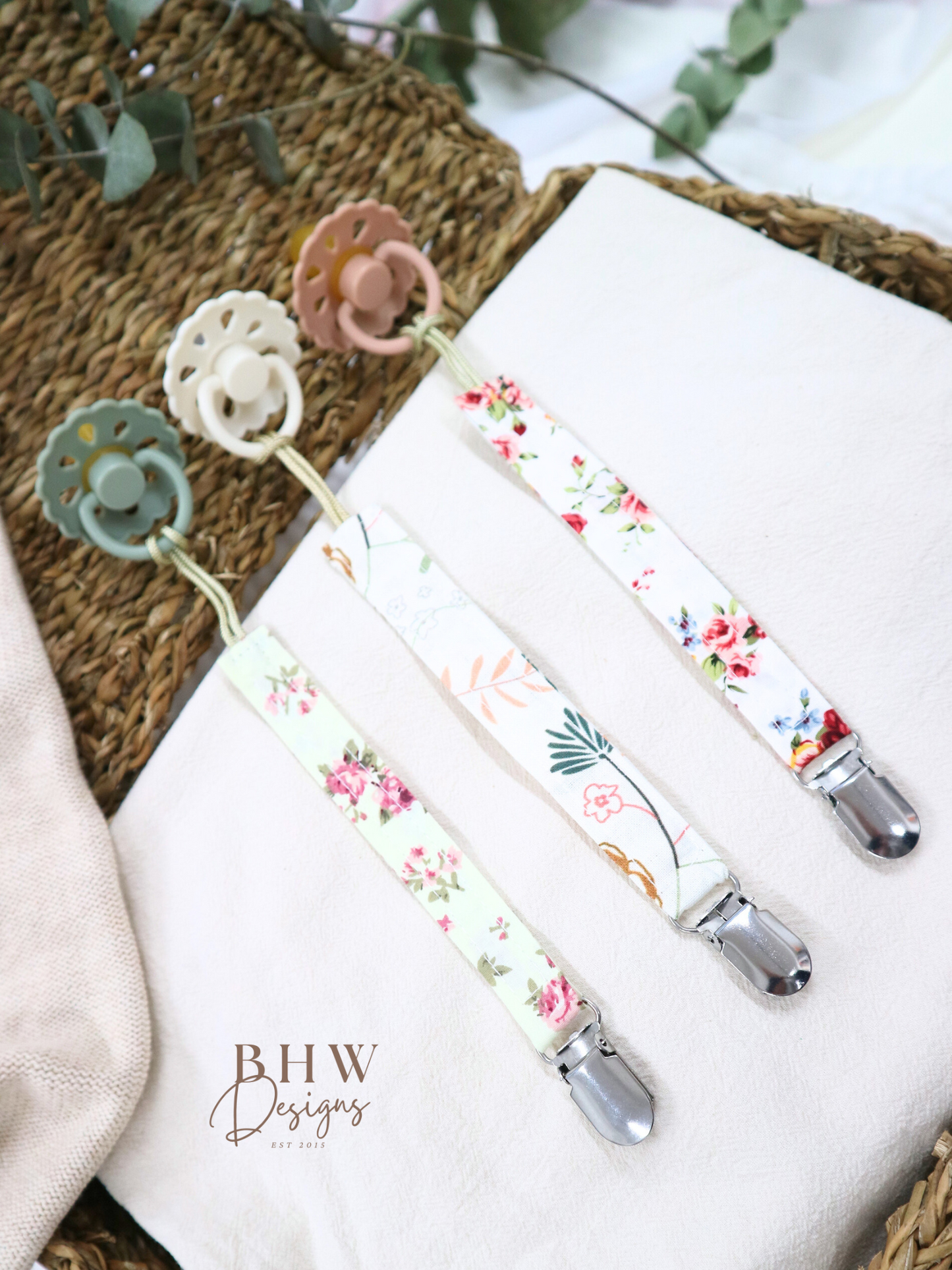 Floral Dummy Clips