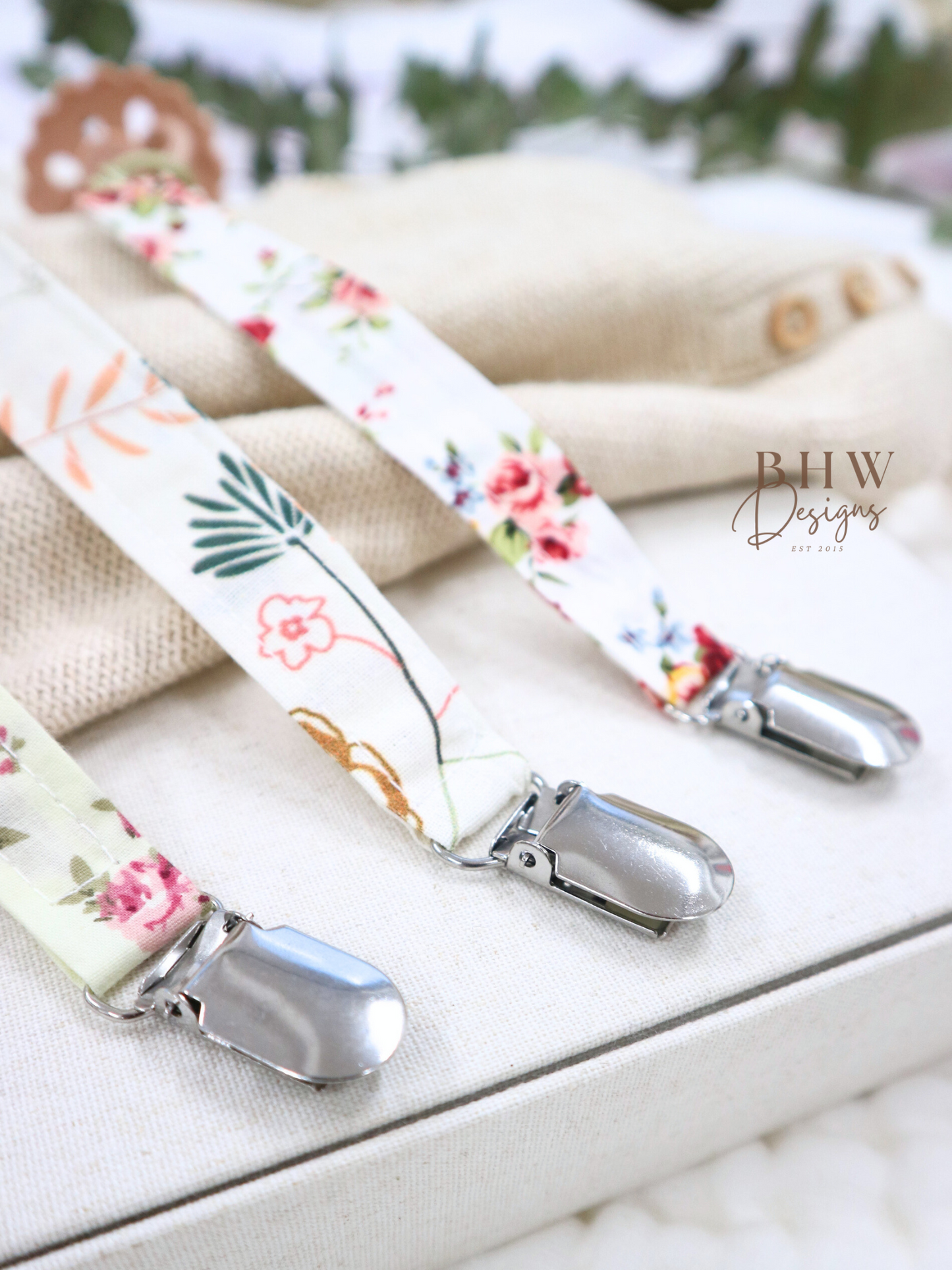 Floral Dummy Clips