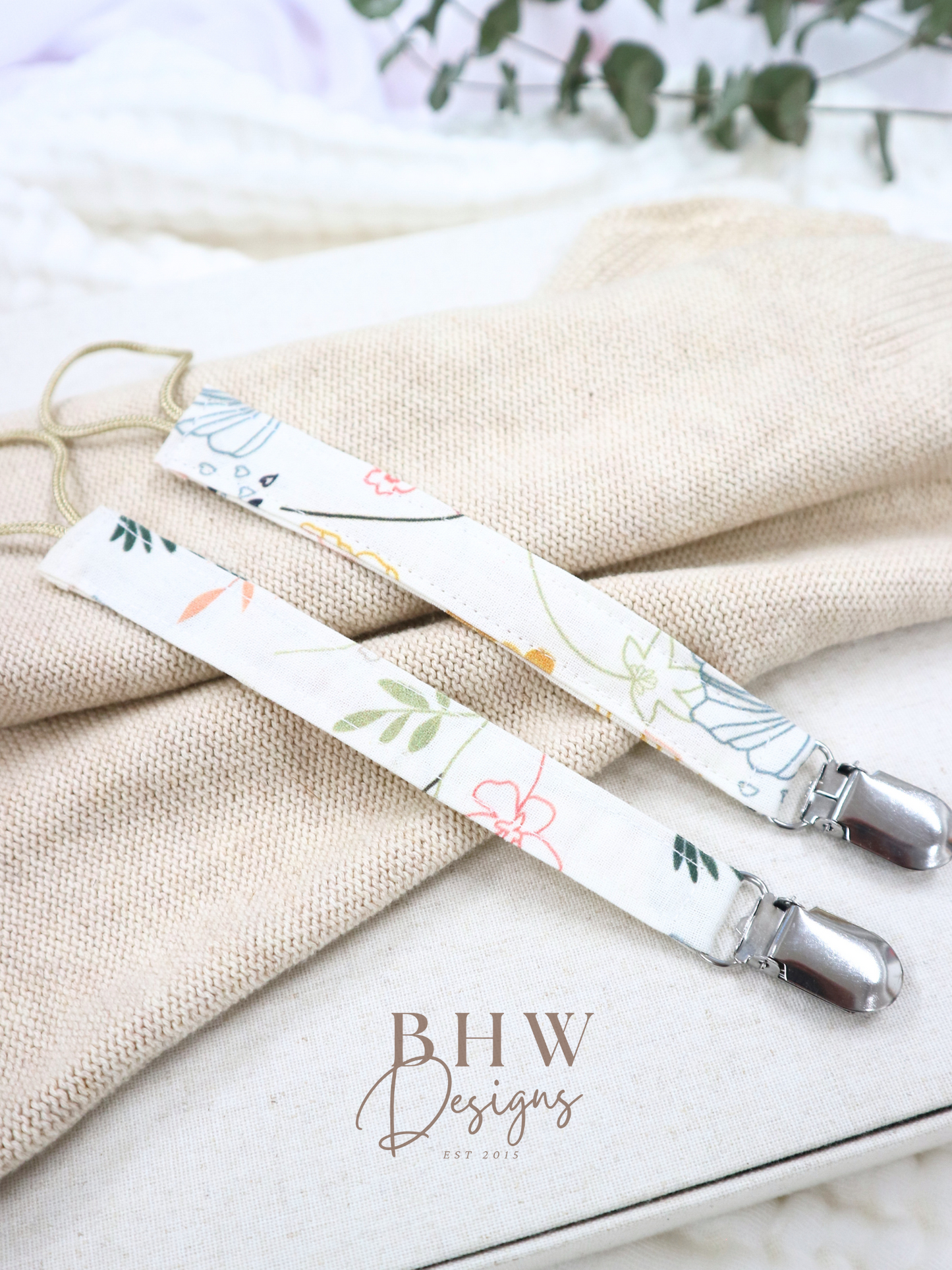 Floral Dummy Clips