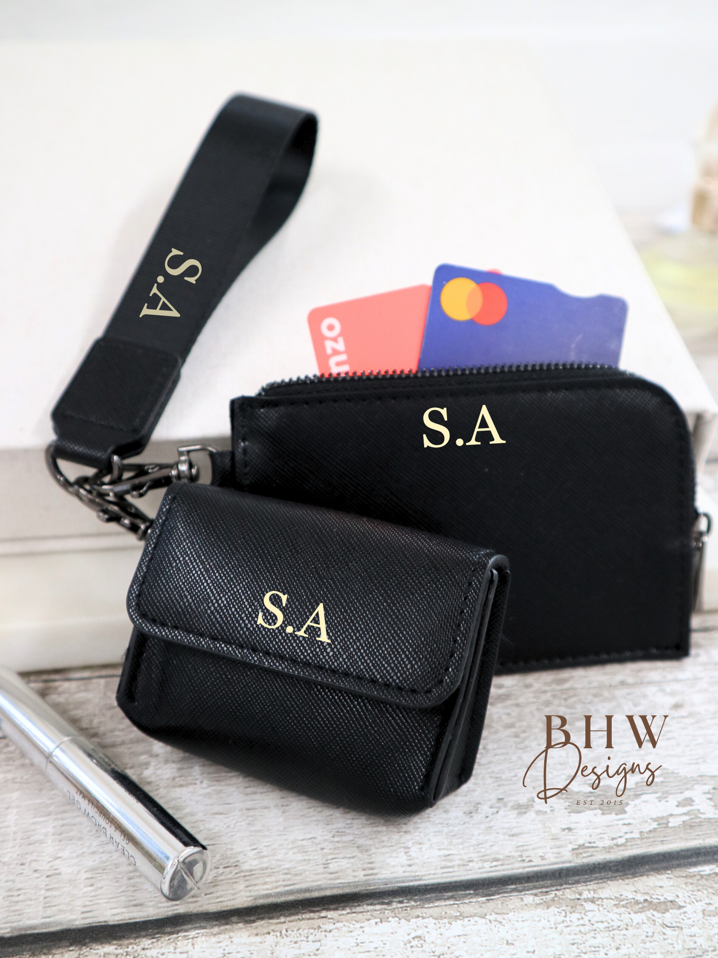 Personalised Key Ring - AirPod case - Wallet - Black